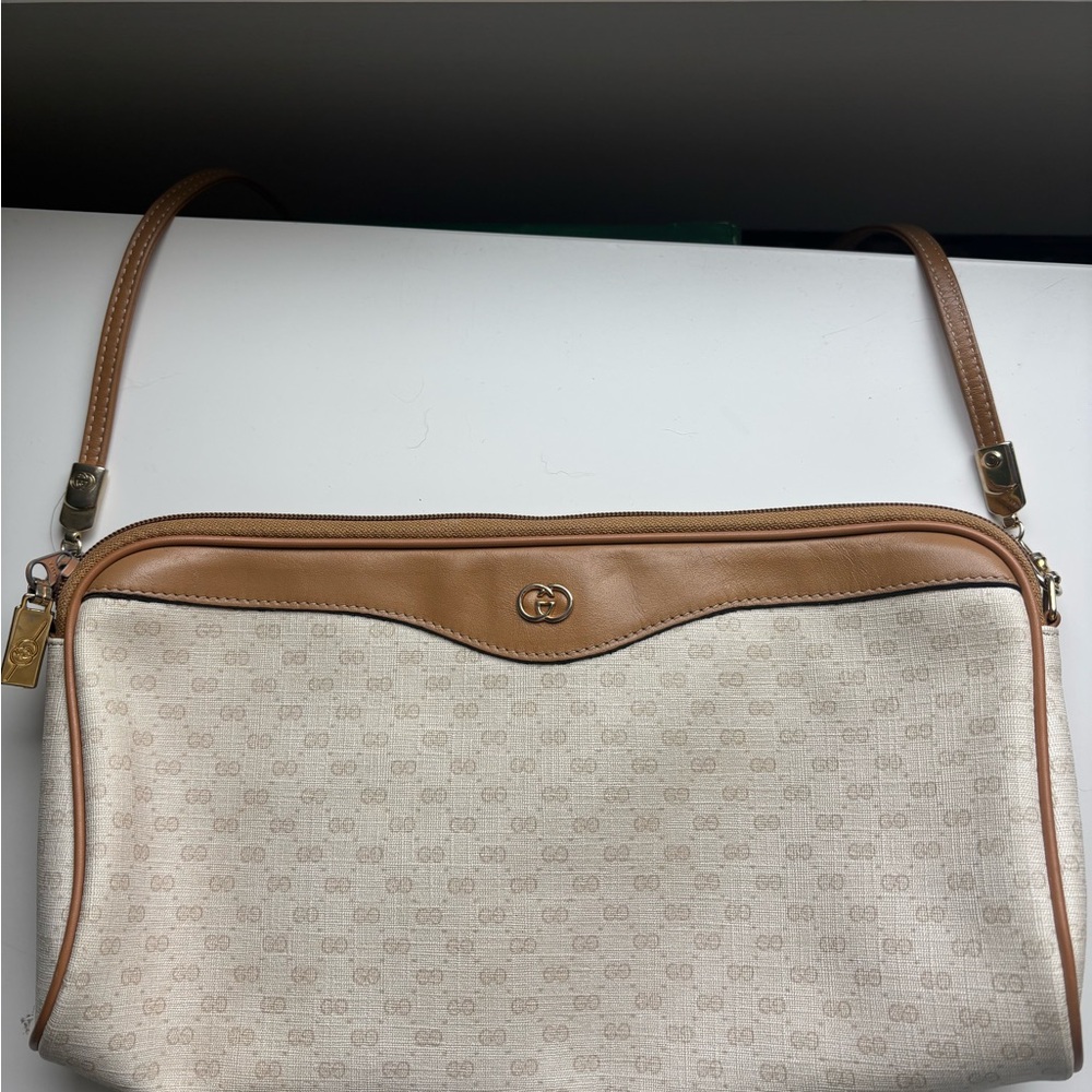 Gucci Tan and Cream Shoulder Bag